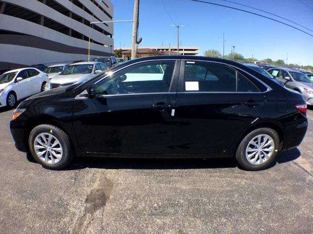 2017 Toyota Camry LE 4Dr Sedan